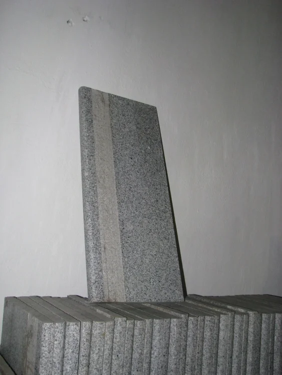 Щаблі гранітні G603 Light Grey 790х340х30 мм Поліровані, ФАСКА