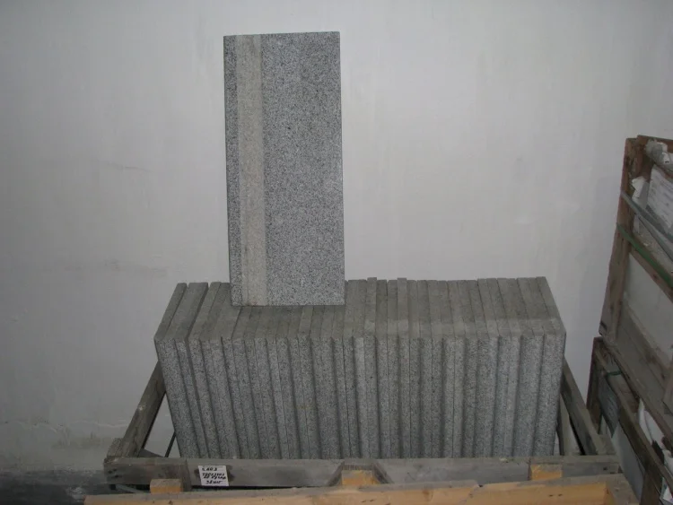 Щаблі гранітні G603 Light Grey 790х340х30 мм Поліровані, ФАСКА