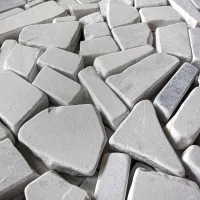 Брекчія мармурова без сітки, біла 20мм
