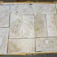 Плитка из травертина Light Filled and Honed 1,2х20,3х40,6 см, бежевая матовая заполненная шлифованная Standart 2-nd ch.