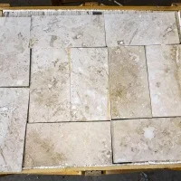 Плитка из травертина Light Filled and Honed 1,2х20,3х40,6 см, бежевая матовая заполненная шлифованная Standart 2-nd ch.