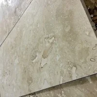 Плитка из травертина Light Filled and Honed 1,2х20,3х40,6 см, бежевая матовая заполненная шлифованная Standart 2-nd ch.