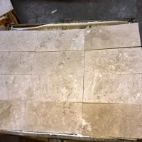 Плитка из травертина Light Filled and Honed 1,2х20,3х40,6 см, бежевая матовая заполненная шлифованная Standart 2-nd ch.