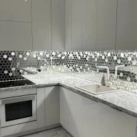 Мозаика зеркальная DecorStoneHub Zs-hex-ZS серебристая с сатином 304х303 мм шестигранник для клуба