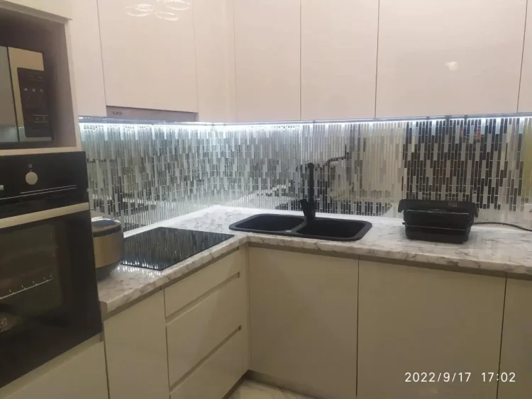 Мозаика зеркальная DecorStoneHub Zs-stik-ZS серебристая с сатином 338х320 мм стик для коридора и ниш