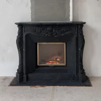Портал для каміна Bravo Нью-Йорк Nero Marquina Antique мармур чорний прямий