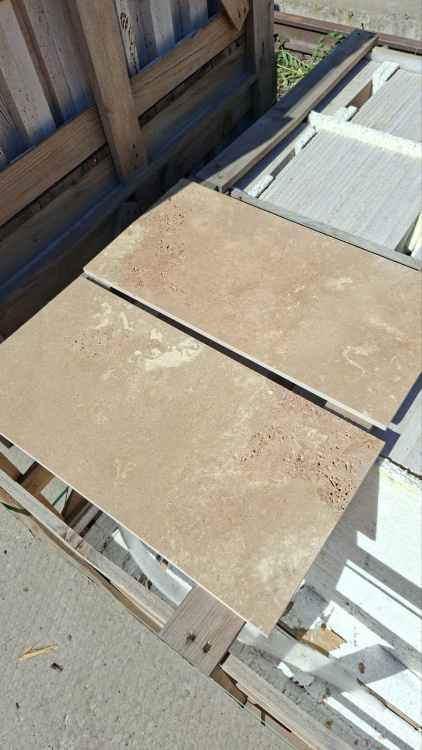 Плитка з травертину Noce Brushed 1,2х30,5х61 см, коричнева брашована Export