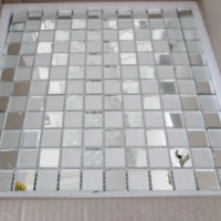 Мозаїка дзеркальна DecorStoneHub Zs-2x2-ZS срібляста з сатином 274х274 мм шахівниця для робочої зони