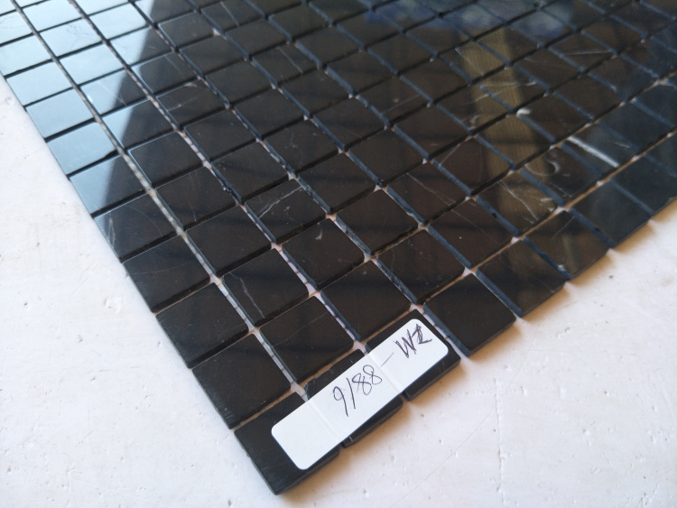 Мозаика из мрамора D-CORE ZM-8816M Nero Marquina 20x20x4 (305x305) мм глянцевая на сетке