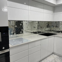Мозаїка дзеркальна DecorStoneHub Zs-hex-ZS срібляста з сатином 304х303 мм шестигранник для колон