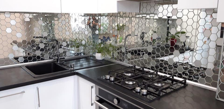 Мозаїка дзеркальна DecorStoneHub Zs-hex-ZS срібляста з сатином 304х303 мм шестигранник для колон
