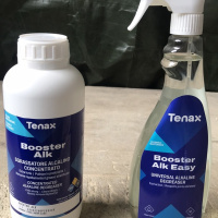 Очищувач Tenax Booster Alk 1 л, від стійких забруднень, жирів та епоксидних смол, слідів від гуми з каменю