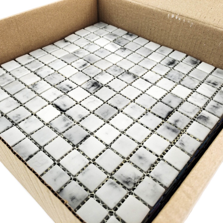 Мозаика стеклянная CALCUTTA WHITE AquaMo