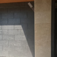 Плитка из травертина Light Brushed 1,2х30,5х61 см, бежевая брашированная Export
